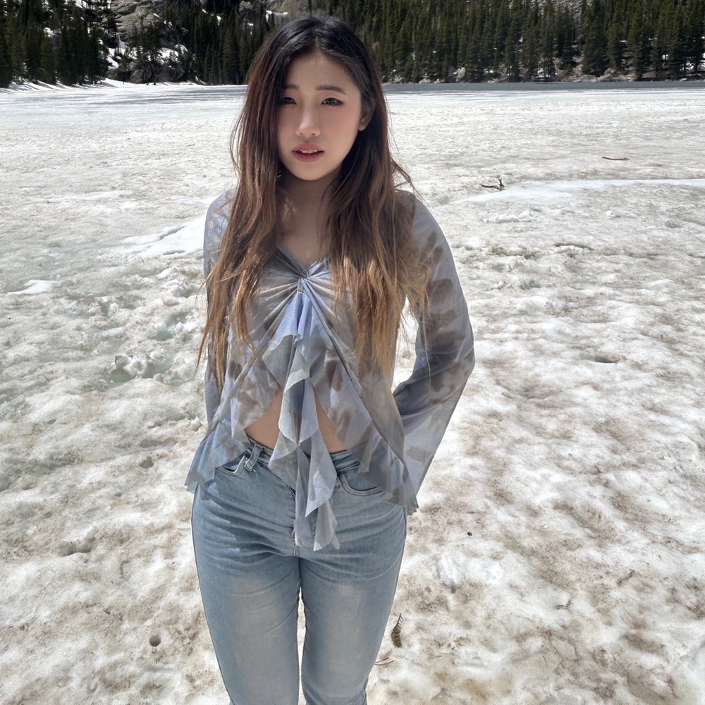 Top - Picture 2 of 2